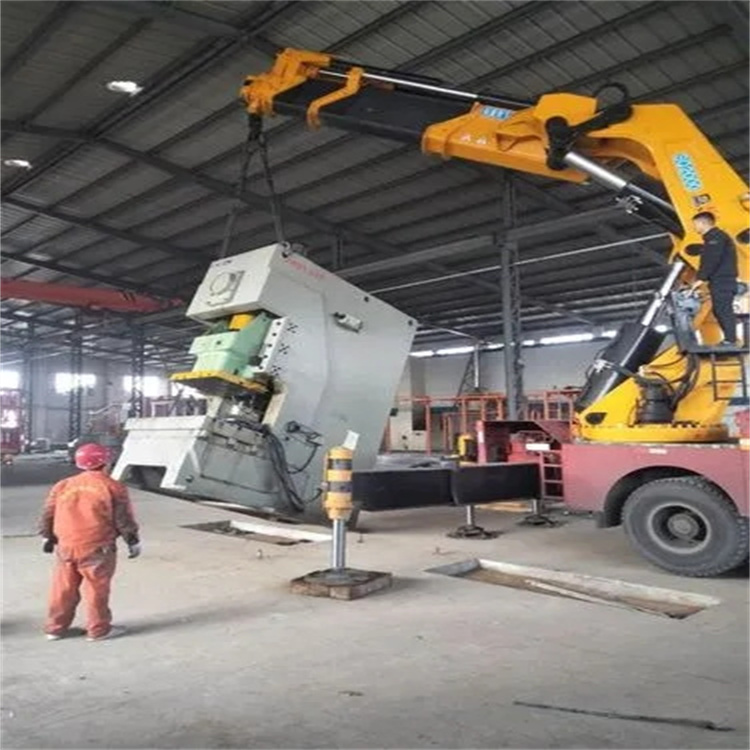 新竹镇80吨折臂吊车出租附近电话