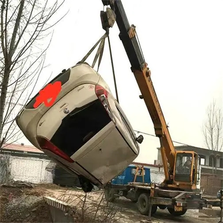 新竹镇随时待命，吊车24小时道路救援服务全解析