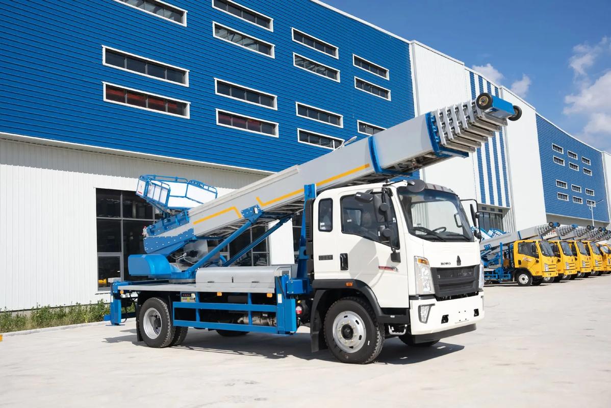 新竹镇出租云梯车高空作业车 建筑垃圾搬运