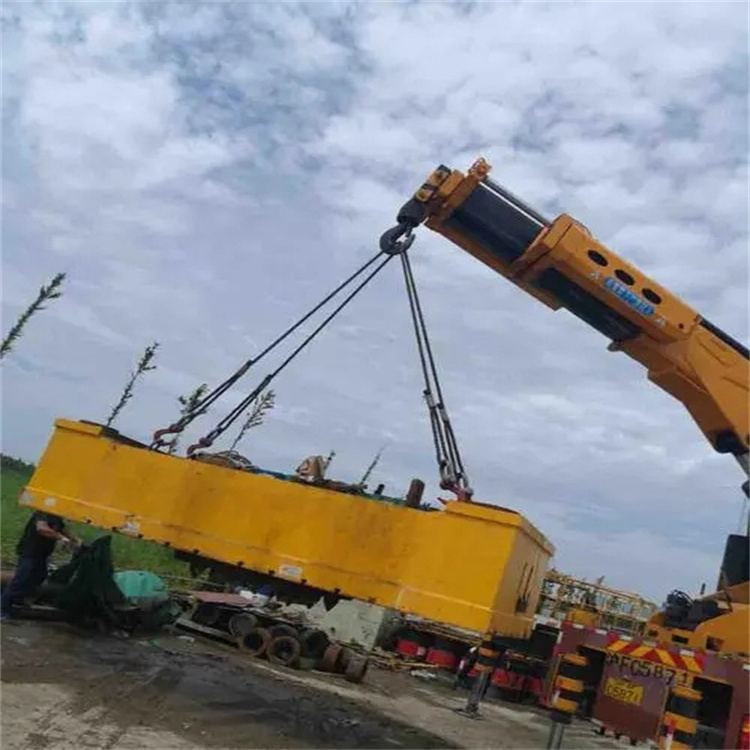 新竹镇随车吊吊集装箱怎么吊